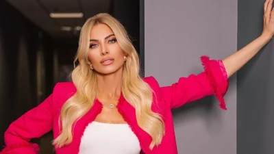 Η αρετουσάριστη φωτογραφία της Κατερίνα Καινούργιου με μαγιό - Χωρίς ίχνος κυτταρίτιδας το σώμα της