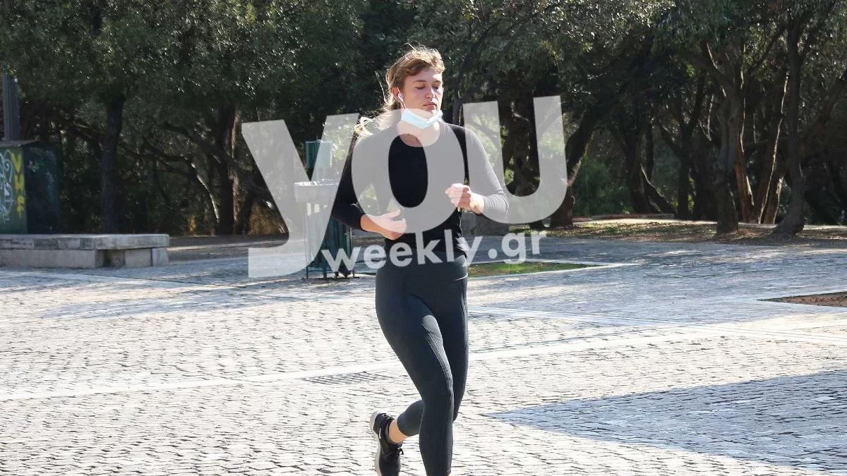 Αποχωρίστηκε τα πλούσια μακριά της μαλλιά η Κλέλια Ανδριολάτου - Δείτε το νέο της λουκ