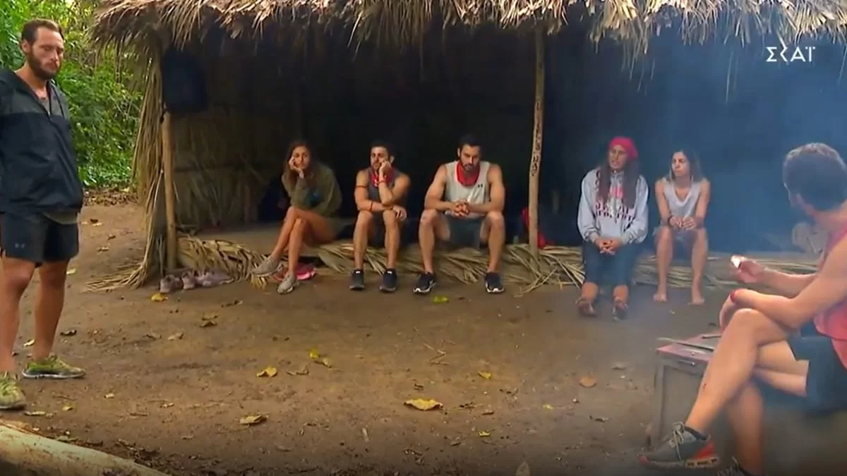 Survivor 5: Η Κόκκινη ομάδα "στόλισε" την Βρισηίδα - «Είναι εριστική, αλαζονική και με τσιριχτή φωνή»