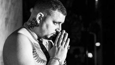 Κυκλοφόρησε ο τελευταίος δίσκος του Mad Clip - Σε κλίμα συγκίνησης φίλοι και οικογένεια