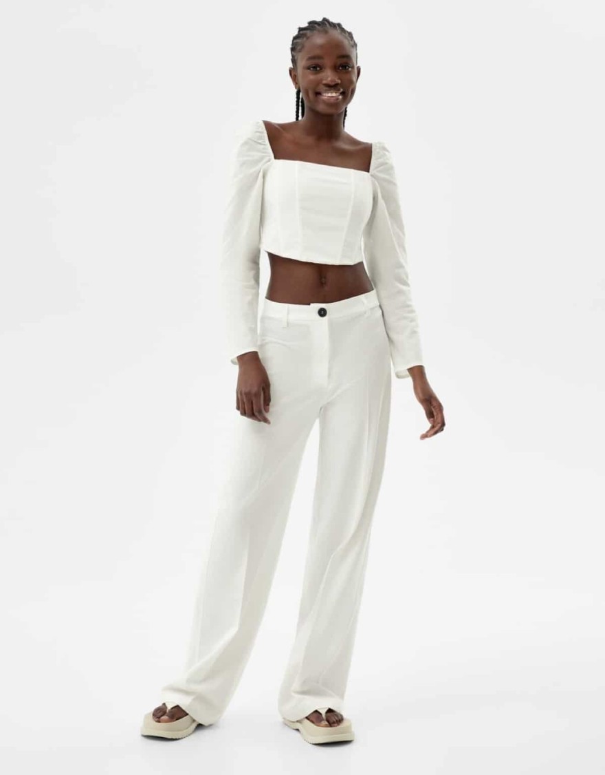 Άσπρη μακρυμάνικη μπλούζα από τα Bershka