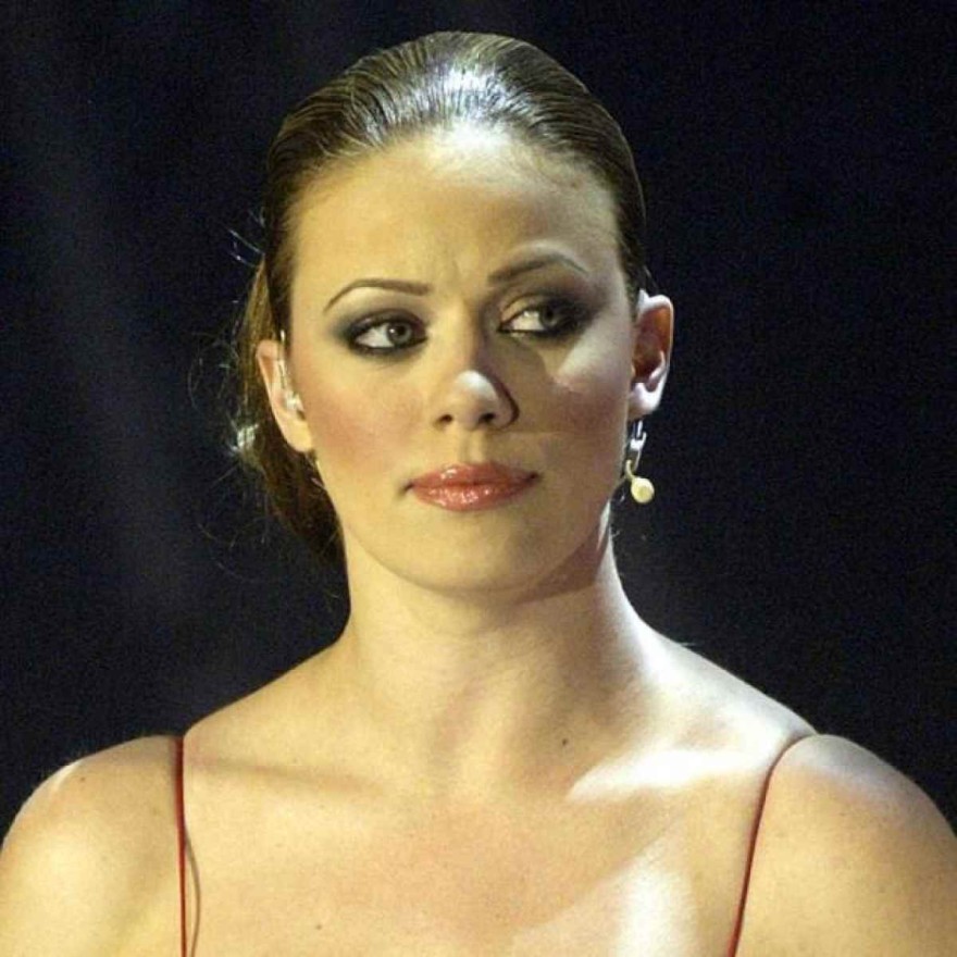 Πριν τις πλαστικές - Ζέτα Μακρυπούλια