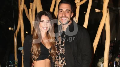 Με χνουδωτή μοκέτα και τεράστιο καναπέ - Το σπίτι του Σάκη Κατσούλη που φωλιάζει η Μαριαλένα