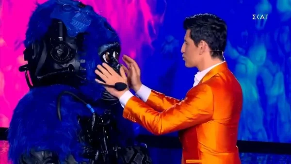 «Τι έπαθε ο...» - Το Twitter πήρε «φωτιά» με την έναρξη του The Masked Singer