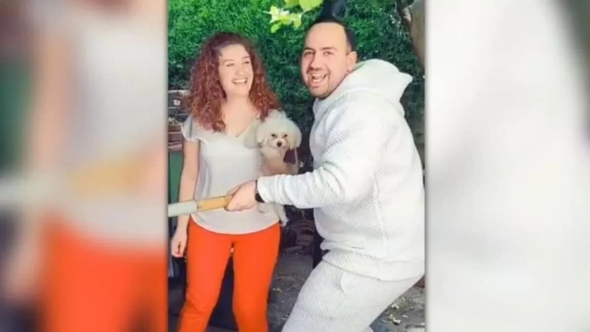 Μαυρίκιος Μαυρικίου και Ιλάειρα Ζήση: To viral video στο Tik Tok - Ψήνουν φλαούνες και... τραγουδούν