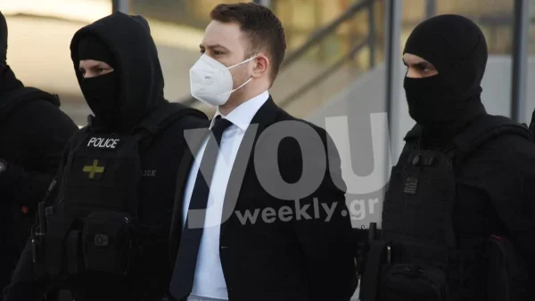 Γλυκά Νερά: Διακοπή της δίκης - Τι δήλωσε ο Μπάμπης Αναγνωστόπουλος