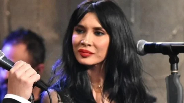 Γεμάτο πανάκριβους πίνακες - Φωτογραφίες από το τεράστιο σπίτι της Πάολα