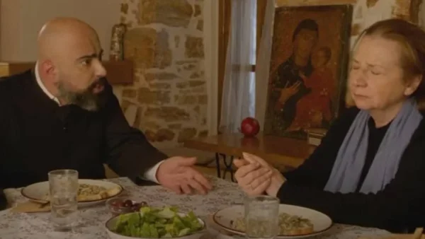 Σε ξένα χέρια: Η Σούλα προσπαθεί να πει στον Φεγκούδη για την εγκυμοσύνη