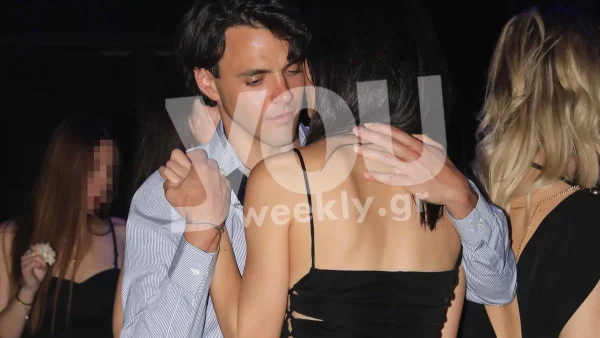 Ξανά ερωτευμένος ο Ρένος Ρώτας - Αποκλειστικές φωτογραφίες από τα τρυφερά τετ α τετ με την Αθηνά Γιακεζόγλου