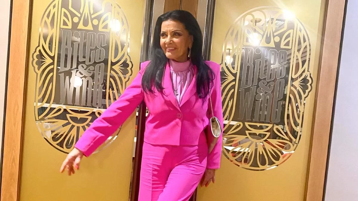 Βάζει κάτω και 50άρες η Σαπουντζάκη - Χόρεψε χασάπικο στα 88 της χρόνια και έμειναν όλοι άφωνοι