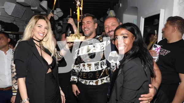 Πάρτυ υπερπαραγωγή στη Μύκονο για τα γενέθλια της Σάσα Μπάστα - Οι τρυφερές στιγμές με το σύζυγό της