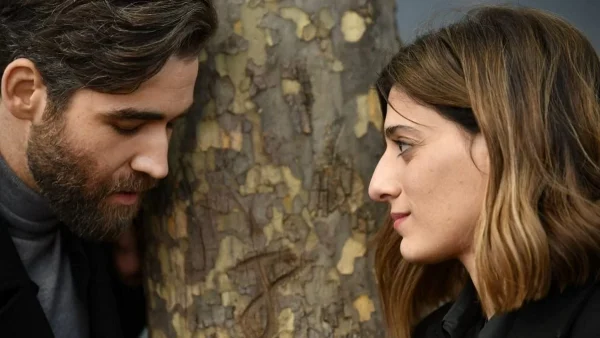 Σασμός: «Η Αργυρούλα είναι δοσμένη αλλού» - Το twitter ξεσπάθωσε όταν είδε τον Σταύρο στην Κρήτη