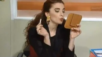 Με τελείως διαφορετικά μαλλιά - Αγνώριστη η Σόφη από το «Ντόλτσε Βίτα» 24 χρόνια μετά