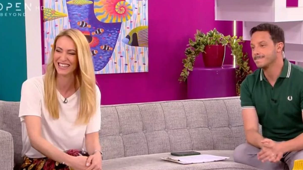 Η Μανωλάκου αποκάλυψε στον αέρα της εκπομπής «Ποιος είναι πρωινιάτικα» το επικό ατύχημα που είχε με τον Μακαλιά