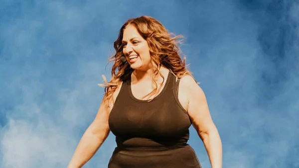 Δεν της φαίνεται καθόλου - Η Σοφία Μουτίδου αποκάλυψε την ηλικία της με μία ανάρτηση