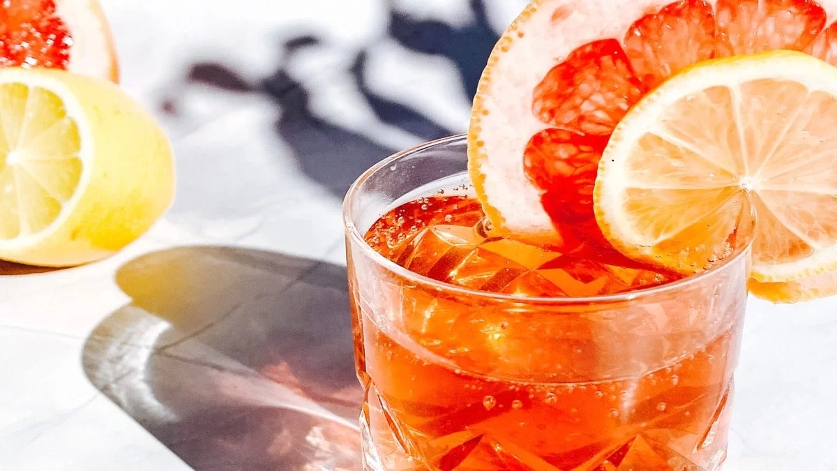 Να το πίνετε δυο φορές την ημέρα για να μείνετε μισές - Σπιτικό ρόφημα με μηλόξυδο, μέλι και...