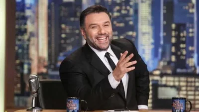 "Έσκασε" η ανακοίνωση για το The 2Night show με τον Γρηγόρη Αρναούτογλου - Τι συνέβη;