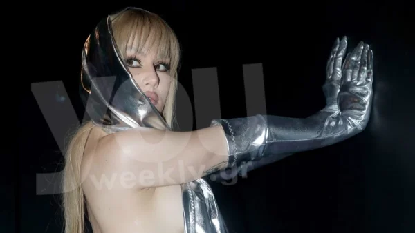 Δεν άφησε τίποτα στη φαντασία - Η Έλενα Τσαγκρινού έδειξε τα οπίσθια της στο Instagram