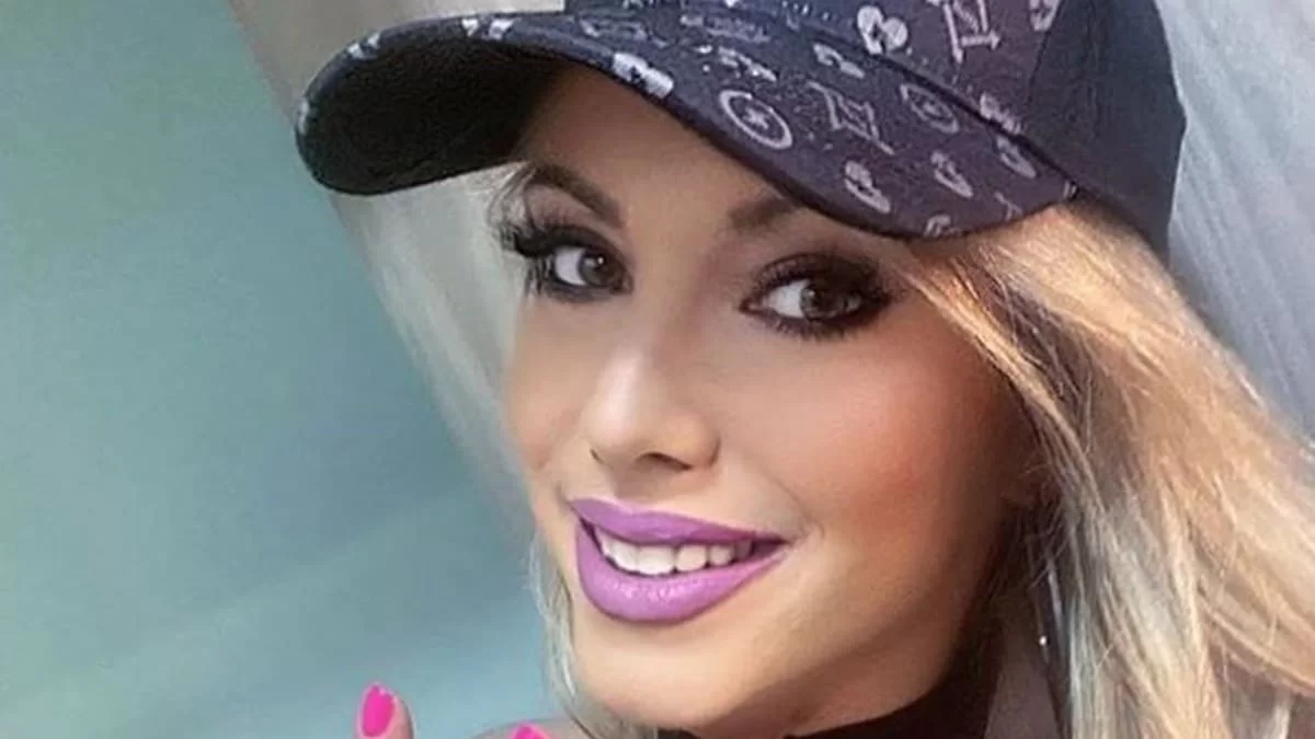 Έλενα Αθανασοπούλου: Η πραγματική ηλικία, η καταγωγή και οι σειρές που συμμετείχε η ηθοποιός που κατήγγειλε τον σκηνοθέτη