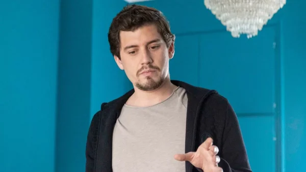 Σασμός: Απεγνωσμένος ο Νικηφόρος - Προσπαθεί να μάθει αν είναι παιδί του Μαθιού