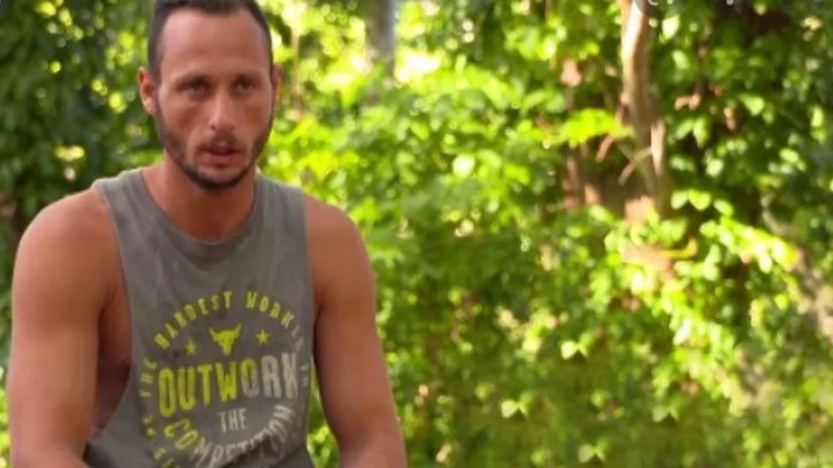 Survivor 5: Ποδοπάτημα στα Φάρσαλα για να δουν τον Κατσαούνη - Οι φωτογραφίες που κάνουν το γύρο του διαδικτύου