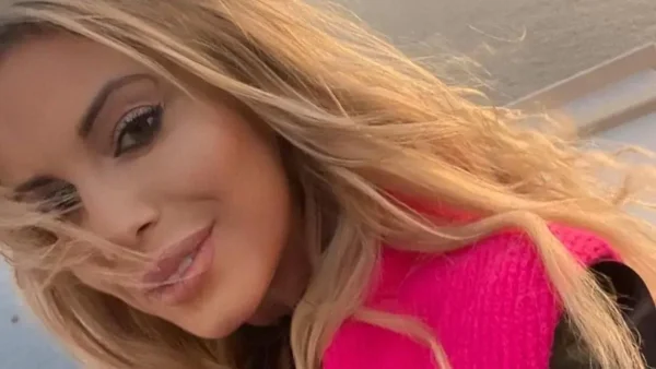 «Υπάρχουν πολλά θύματα» - Οι πρώτες δηλώσεις της Έλενας Αθανασοπούλου μετά την μήνυση στον Κωστόπουλο