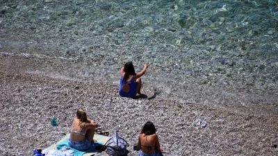 Καιρός 23/5: Λιακάδα και ζέστη σήμερα - Μέχρι πού θα φτάσει η θερμοκρασία;