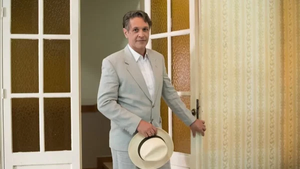 Άγριες Μέλισσες - αποκλειστικό: Στιγμές τρόμου με τον Ακύλα