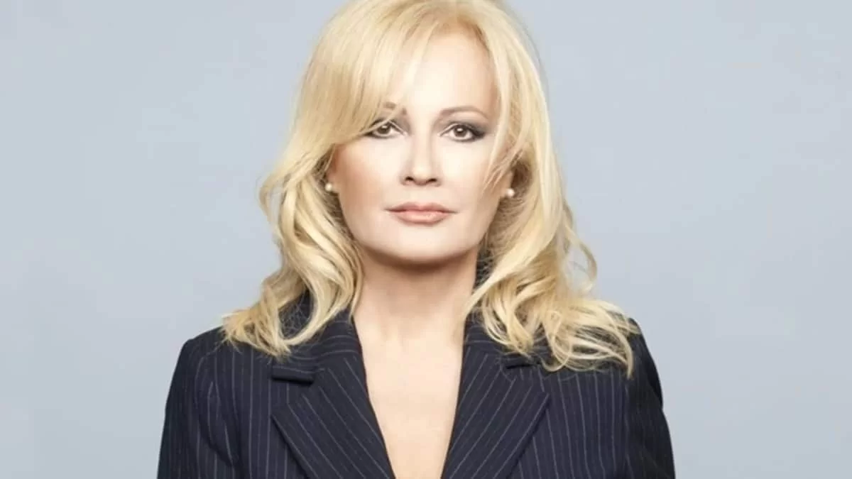 Το είδαμε και αυτό - Χιλιάδες αντιδράσεις με τον θαυμαστή  που έκανε τατουάζ την Νικολούλη