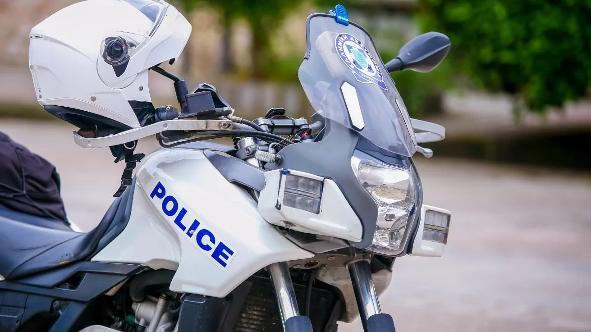 Καλαμάτα: Αιματηρό επεισόδιο με δύο άνδρες στην είσοδο του νοσοκομείου και μαχαιριές