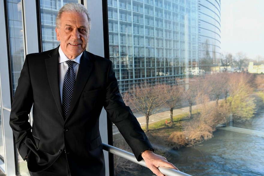 Δημήτρης Αβραμόπουλος