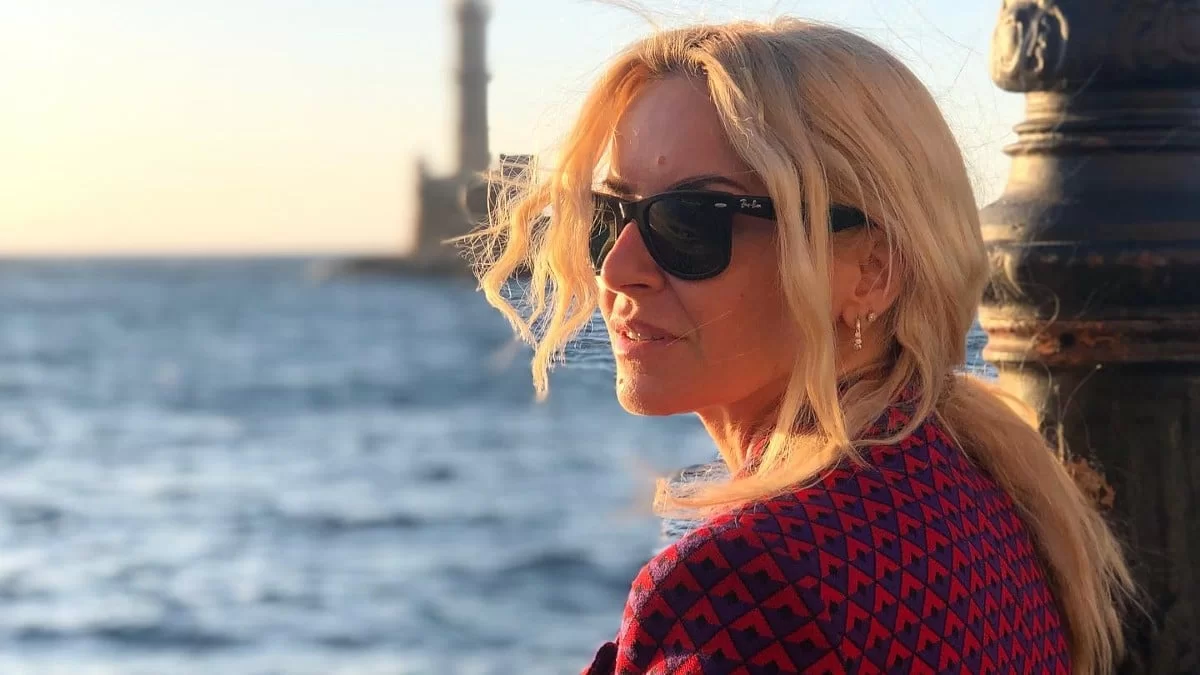 «Αυτές τις στιγμές έχει ανάγκη...» - Το όλο νόημα post της Μπεκατώρου αφήνει ερωτήματα