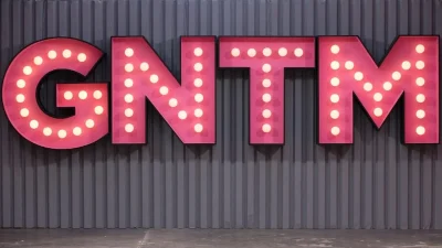 Το μοντέλο από το GNTM αποκαλύπτει το πρόσωπό του και "σπάει" τη σιωπή του για το περιστατικό με τον οδηγό ταξί