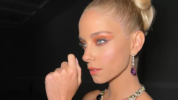 «Νυσταγμένη, άβαφη, άφιλτρη» - Το πραγματικό πρόσωπο της Δούκισσας Νομικού