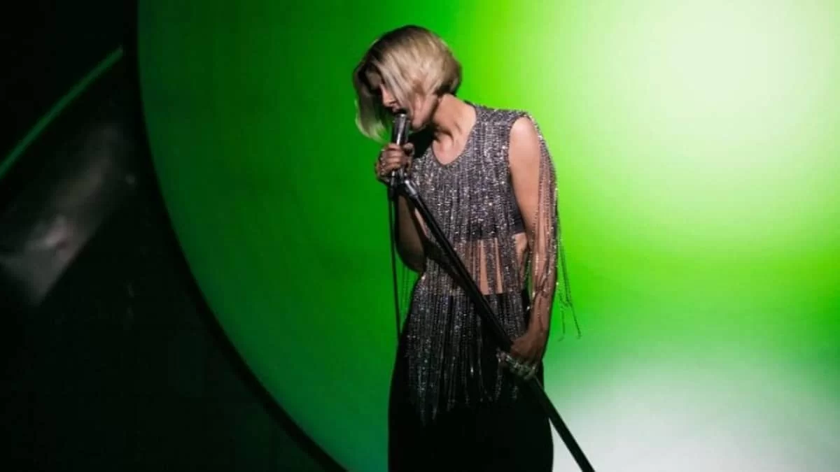 Eurovision 2022: Φαβορί η κόρη πασίγνωστου Σουηδού ροκ μουσικού - Εντυπωσίασε η ερμηνεία της