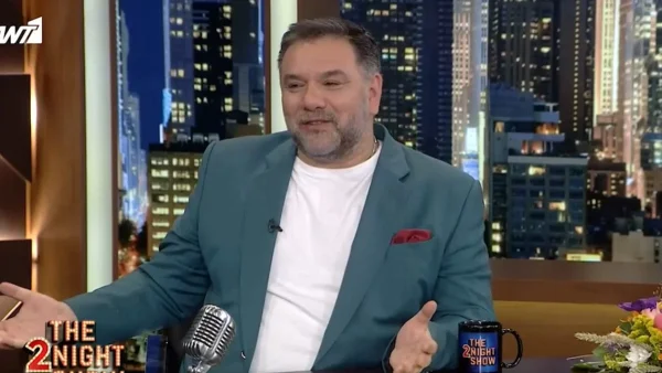 "Περιμένει παιδάκι" - Ανακοινώθηκε η εγκυμοσύνη στον αέρα του The 2night show