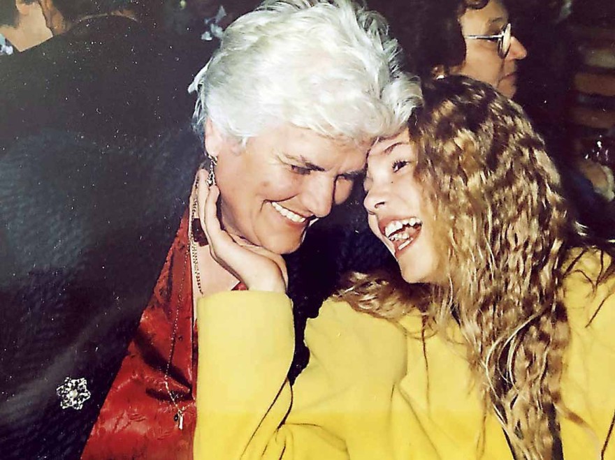 Βίκυ Καγιά και γιαγιά