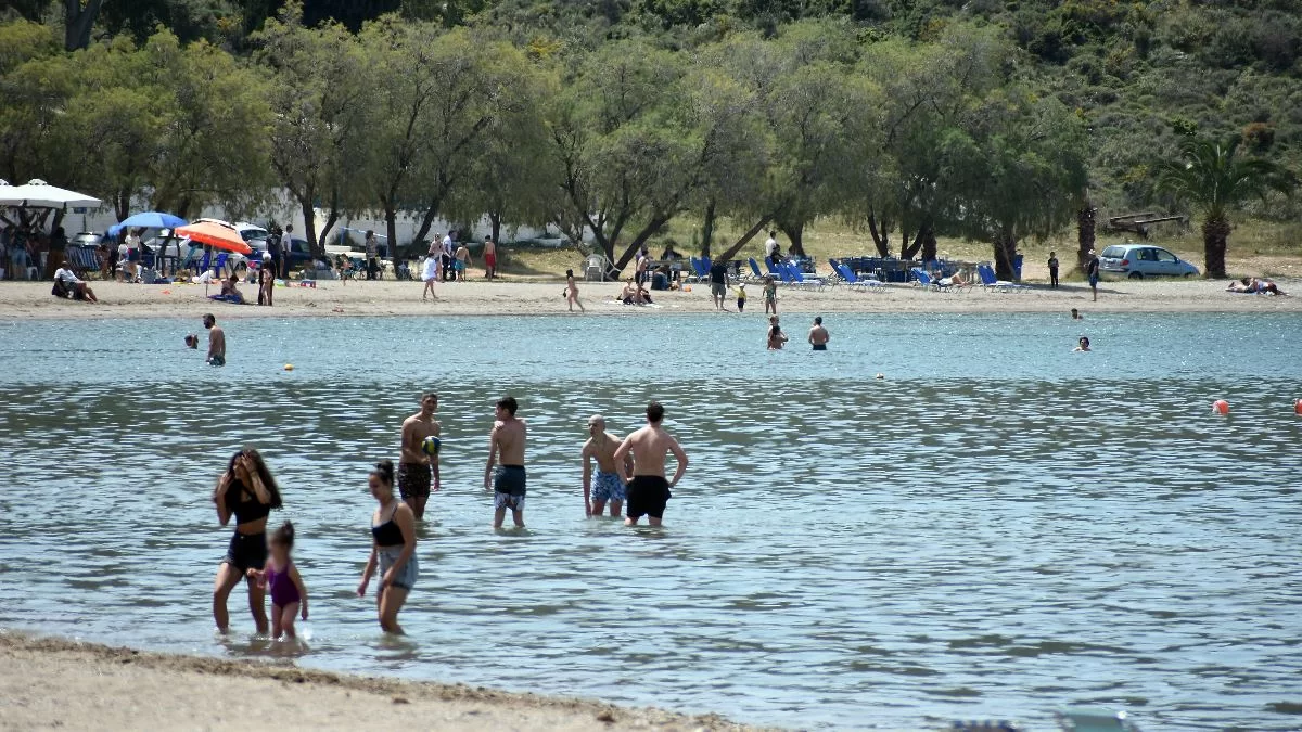 Μερομήνια: Θα υποφέρουμε και φέτος το καλοκαίρι - Πότε θα ξεπεράσει τους 40 βαθμούς η θερμοκρασία