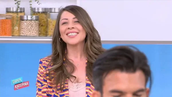 Διέψευσε τις κακές γλώσσες - Επέστρεψε η Κατερίνα Λένη στην εκπομπή «Super Κατερίνα»