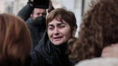 Δίκη Τοπαλούδη: Ένταση στο δικαστήριο με τους γονείς της - Τους απομάκρυναν από την αίθουσα οι αστυνομικοί