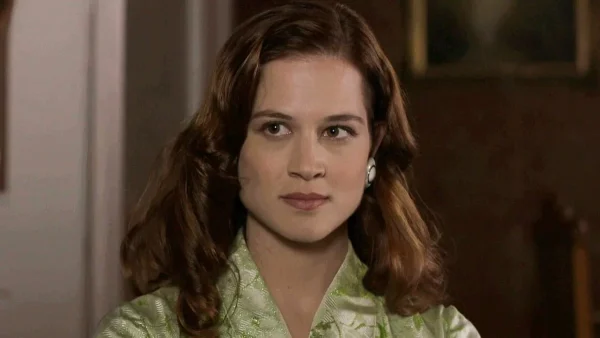 Άγριες Μέλισσες: Η κατάληξη της παρατημένης Ρένας - Η Λεφαντζή αποκαλύπτει για το τέλος της σειράς