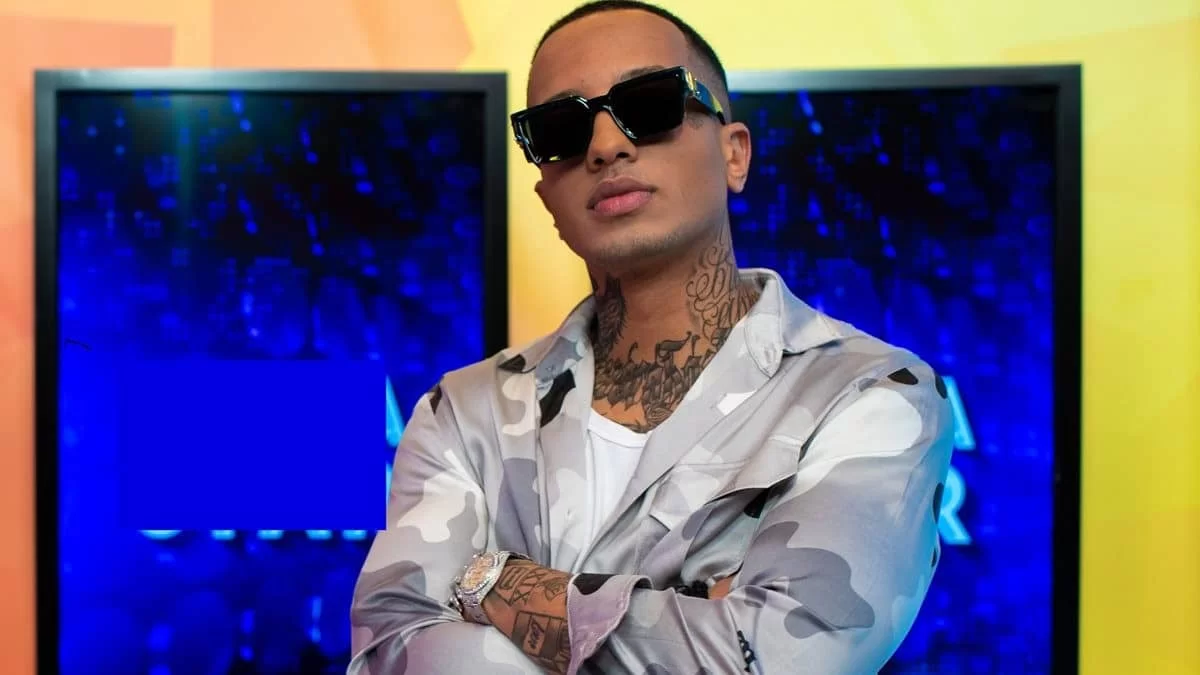 Ξανθιά καλλονή η νέα σύντροφος του Light - Οι σπουδές της και ο τρόπος γνωριμίας της με τον τράπερ