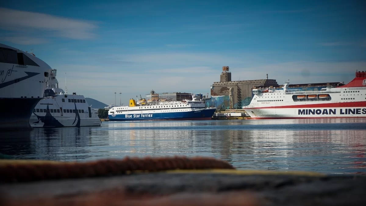 Πειραιάς: «Το παιδί βούλιαζε...» - Οι πρώτες δηλώσεις του καπετάνιου που εντόπισε την 5χρονη