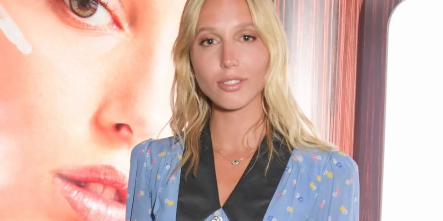 εγγονη τεως βασιλια κωνσταντινου