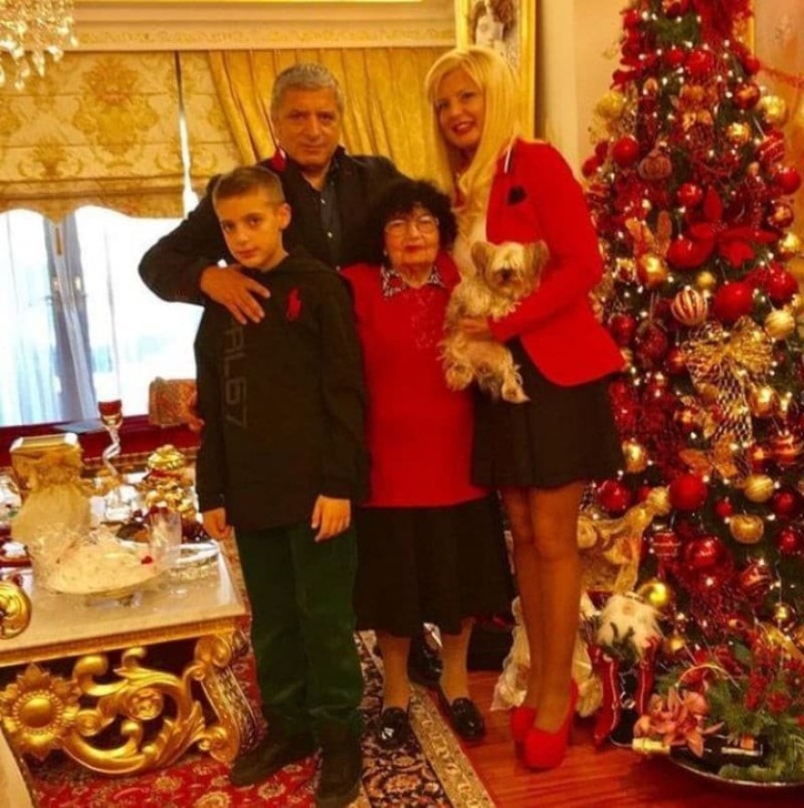 Μαρίνα Πατούλη σπίτι πεύκη