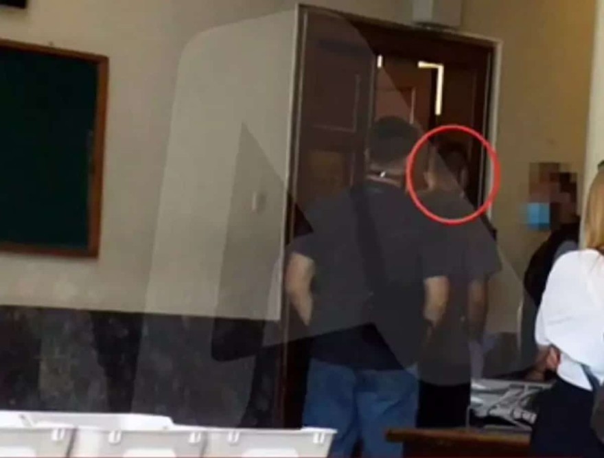 Ο Στηβ Μιλάτος οδηγείται στον εισαγγελέα