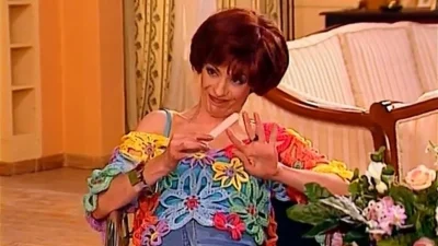 55 χρονών με γκριζαρισμένο μαλλί - Πώς είναι σήμερα η "κομμώτρια" από το Κωνσταντίνου και Ελένης