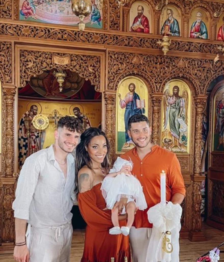 Ο Παναγιώτης Θεόφιλος βάφτισε την κόρη του