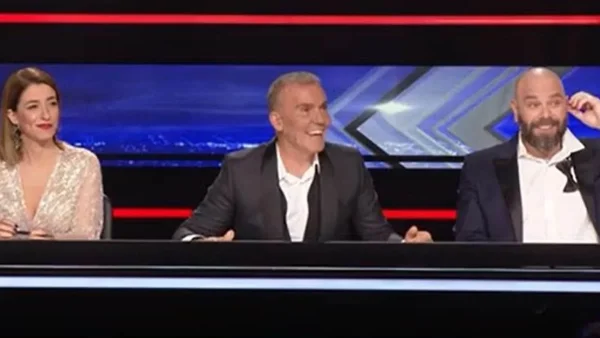 X-Factor: Δεν το περίμενε κανείς! - Ο γιος του Γιώργου Παπαδάκη εμφανίστηκε on stage
