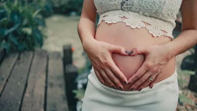 Προκαλεί μέχρι και αποβολή: Τι δεν πρέπει να καταναλώνετε κατά την διάρκεια της εγκυμοσύνης